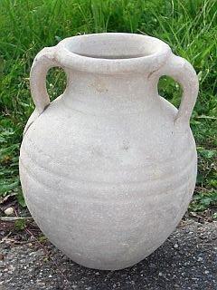 Bulbous Amphora 25cm