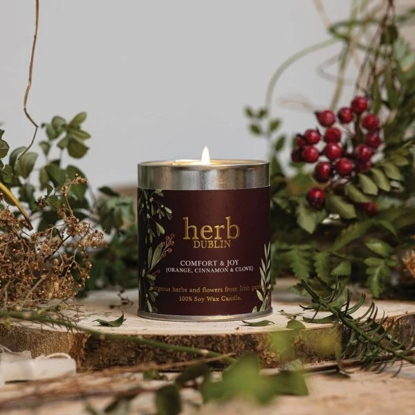 COMFORT AND JOY TIN CANDLE.
