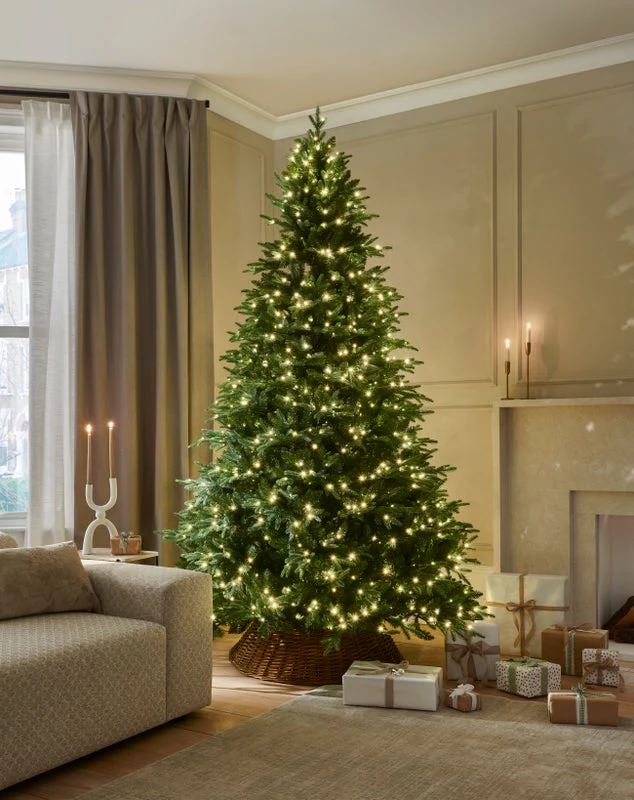 RIVINGTON FIR - 6.5ft Tree with 550 Warm White LED 5mm bulbs - Image 2