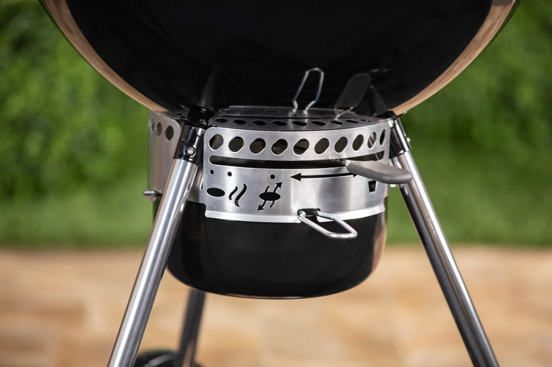 Weber Master-Touch GBS Premium E-5775 Charcoal Barbecue (57cm) - Image 5