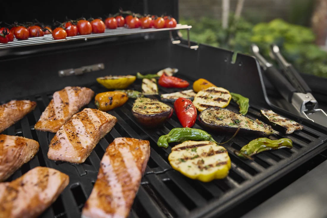 Weber Spirit EP-425 Gas Barbecue - Image 7
